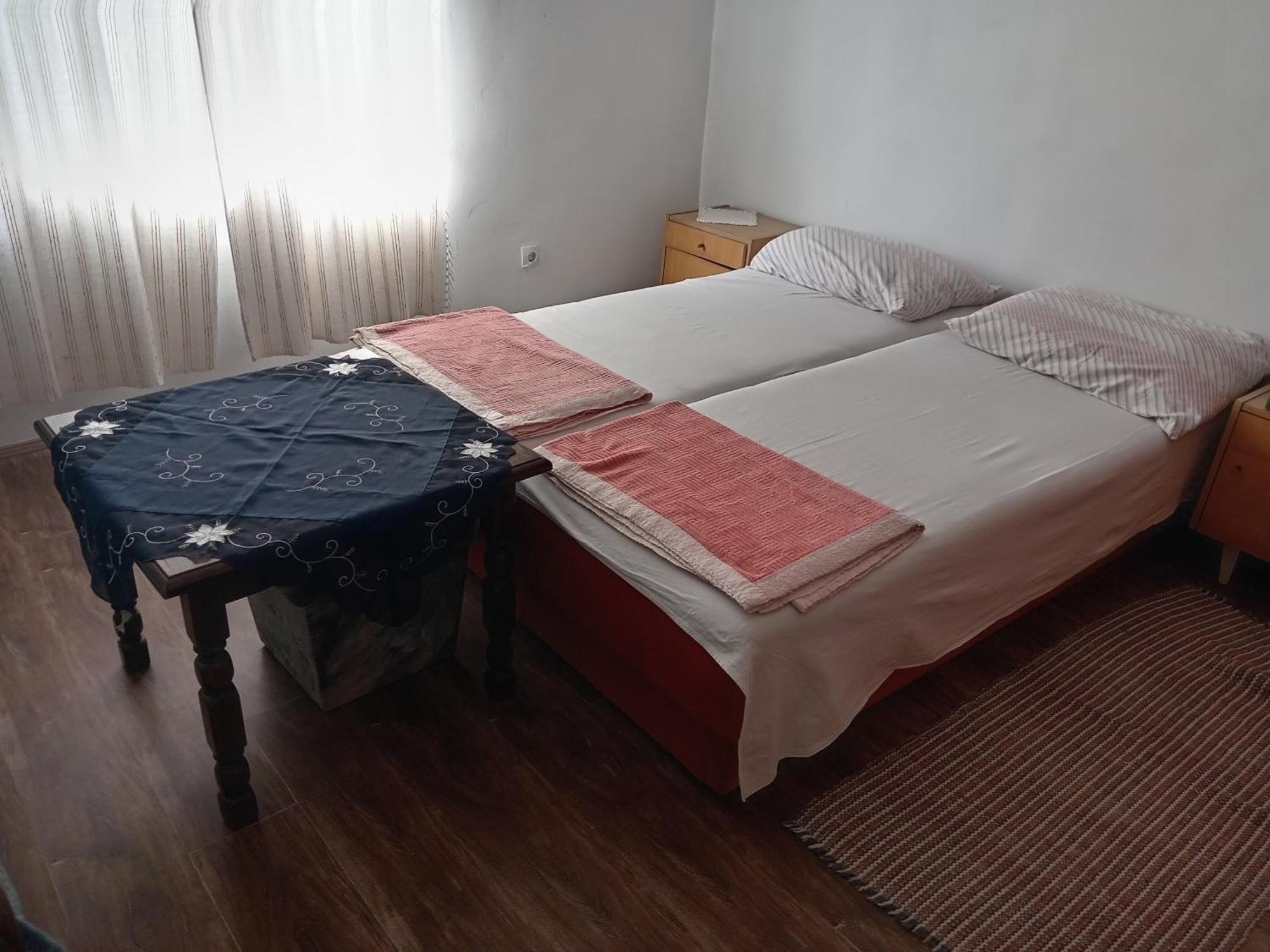 "Poetsko Cose" Nikole Tesle 86 Konuk evi Morović Dış mekan fotoğraf